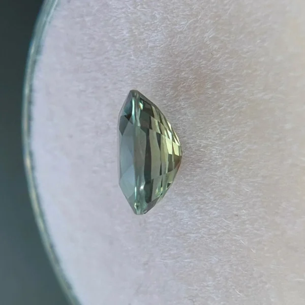 Natural Colour Change Sapphire 1.00ct UNTREATED Oval Cut RARE Gem - Image 6