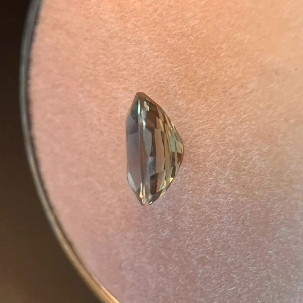 Natural Colour Change Sapphire 1.00ct UNTREATED Oval Cut RARE Gem - Image 8