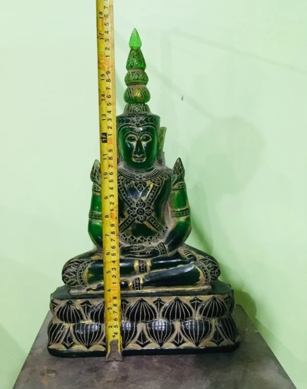 Antique Green Emerald 19th - 20th Century Carved Phra Hin Buddha Statue - Image 2