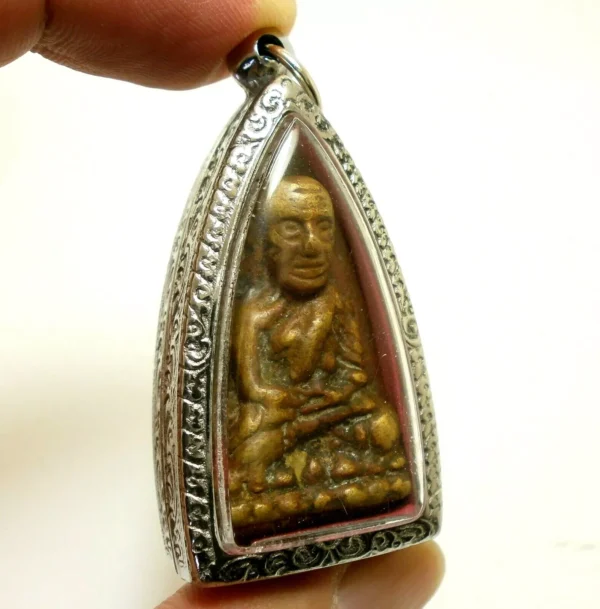 LP TUAD 2505 THUAD WAT CHANGHAI 1962 THAI LIFE PROTECTION BUDDHA LUCKY PENDANT - Image 4